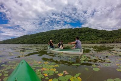 Recorrido por senderos, cascadas, canoas y kayak en Lagoa Peri