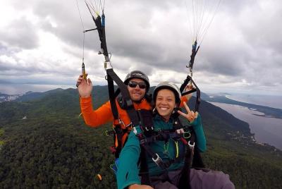 Vuelo en parapente doble en Florianópolis