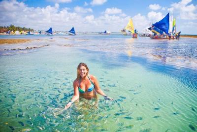 Camine hasta la famosa playa de Porto de Galinhas - Leaving Macei