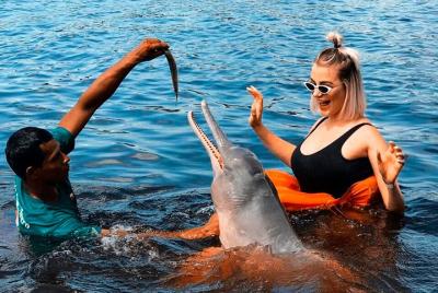 Encuentro con las marsopas y visita al pueblo brasileño nativo