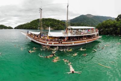 Excursión de un día a Angra Dos Reis con recorrido en barco y alm