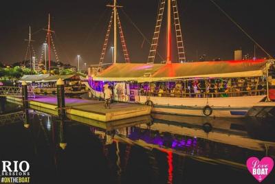 Pubcrawl + Fiesta en barco