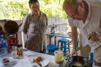 Clase de cocina casera indígena en una granja con tour de mercado