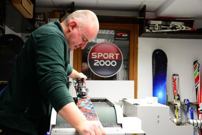 Alquiler de equipamiento de esquí y snowboard en Bansko