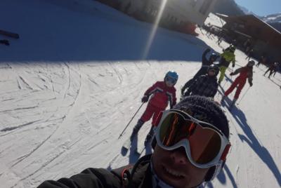 Clases grupales de esquí y snowboard