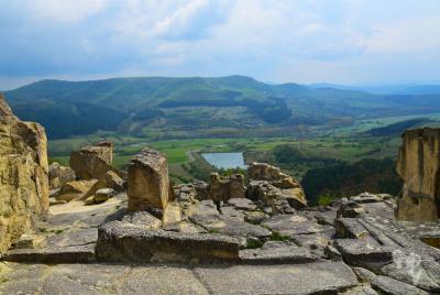 Excursión de un día a la ciudad de piedra de Perperikon desde Plo Excursión de un día a la ciudad de piedra de Perperikon desde Plo