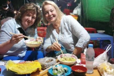 Tour de comida nocturna para grupos pequeños de Battambong