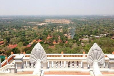 Crucero privado de un día en Udong (incluye desayuno, almuerzo, b