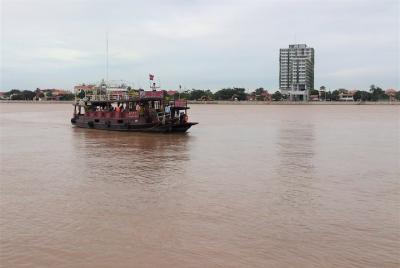 Cena al atardecer crucero por el río Mekong en Phnom Penh