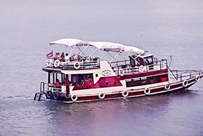 Crucero al atardecer en Phnom Penh, que incluye barbacoa y bebida