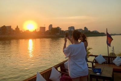 Crucero privado familiar: 2 horas con guía de habla inglesa y beb