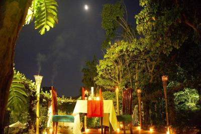 Cena romántica en la azotea - 4 cursos de comida y vino