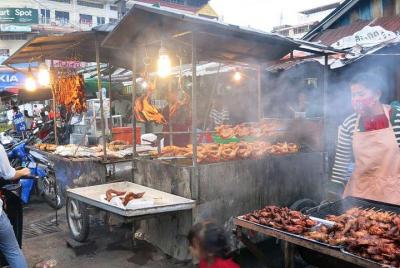 Tour nocturno de comida callejera de Siem Reap
