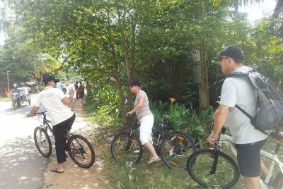 Recorrido privado de medio día en bicicleta por el campo y los pu