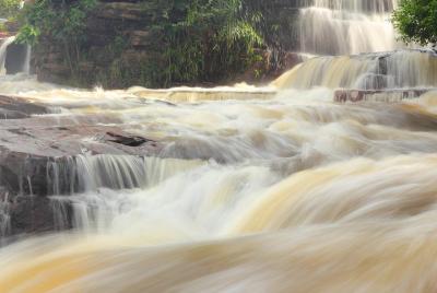 Cascada y tour por la ciudad de Sihanoukville