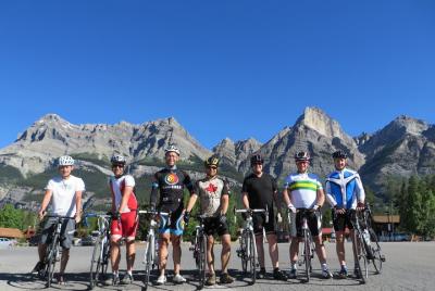 Tour de 4 días en bicicleta por las Montañas Rocosas canadienses Tour de 4 días en bicicleta por las Montañas Rocosas canadienses