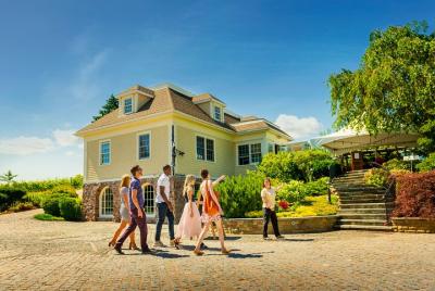 El tour privado premium del vino en Nueva Escocia desde Halifax