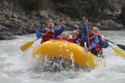  Rafting en el río Athabasca Mile 5 en Jasper
