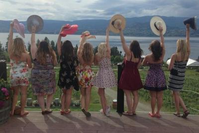 Ladies Wine Tours, (cargo adicional agregue una parada para comer