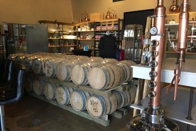 Excursión a la cervecería y a la destilería Kelowna