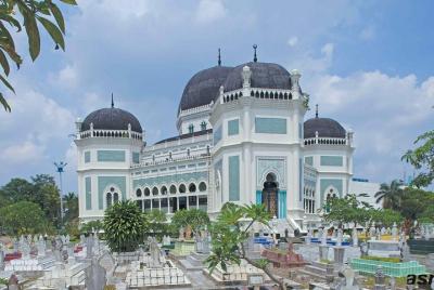 Medan Tour de medio día a la ciudad multicultural.