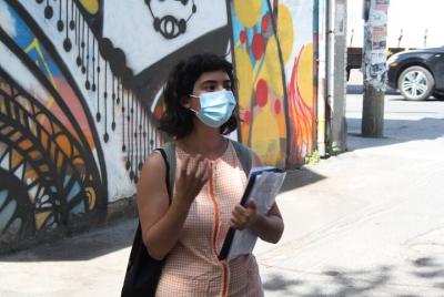 En la sombra de la montaña