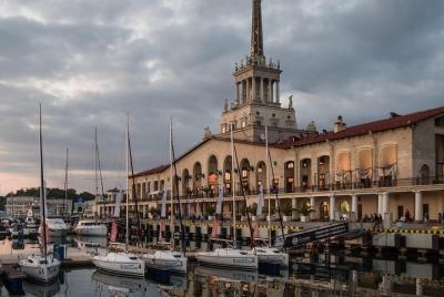 Traslado privado al aeropuerto: de Sochi al aeropuerto internacio