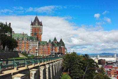 Tour privado a pie por Quebec con guía turístico autorizado