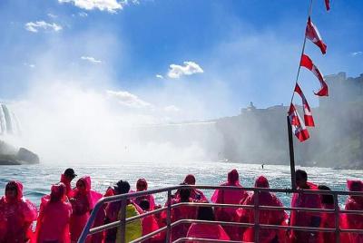 Viaje guiado de 9 horas por las Cataratas del Niágara con traslad Viaje guiado de 9 horas por las Cataratas del Niágara con traslad