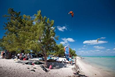 Alquiler de Kitesurf en Grand Cayman Gear Alquiler de Kitesurf en Grand Cayman Gear