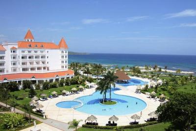 Traslado privado del aeropuerto a Bahia Principe Grand Jamaica Traslado privado del aeropuerto a Bahia Principe Grand Jamaica