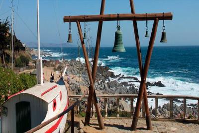 Excursión Privada para Cruceros en San Antonio: Descubre Isla Negra y Viña Matetic Excursión Privada para Cruceros en San Antonio: Descubre Isla Negra y Viña Matetic