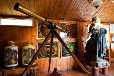 Visita a Isla Negra y bodega Matetic desde Santiago