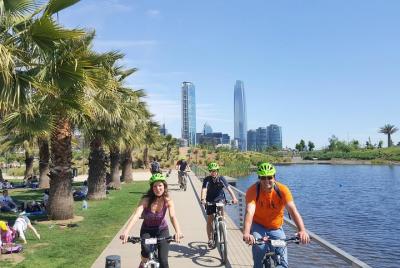 Recorrido panorámico en bicicleta por Santiago Recorrido panorámico en bicicleta por Santiago