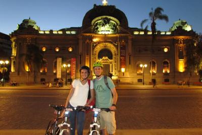 Excursión en bicicleta por la noche en Santiago Excursión en bicicleta por la noche en Santiago