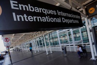 Traslado compartido para llegadas al aeropuerto de Santiago Traslado compartido para llegadas al aeropuerto de Santiago