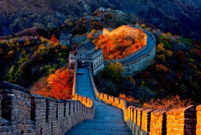 Coach Tour: Excursión de un día a Mutianyu Great Wall con almuerz