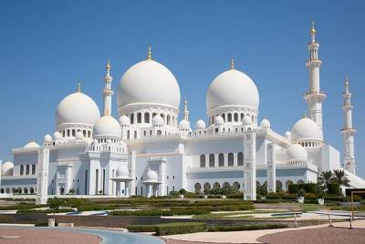 Abu Dhabi (AUH) al centro de la ciudad al aeropuerto - Traslado p Abu Dhabi (AUH) al centro de la ciudad al aeropuerto - Traslado p