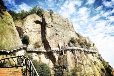 Excursión privada de un día al Parque Nacional Shiniuzhai desde C