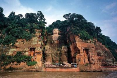 Excursión de un día al Buda gigante de Leshan y al parque del pue