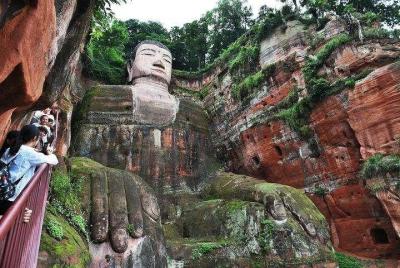 Excursión de un día al Buda gigante de Leshan y al templo Wenshu 