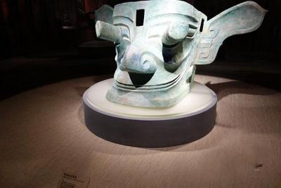 Excursión privada de 1 día a las ruinas de Sanxingdui y los panda Excursión privada de 1 día a las ruinas de Sanxingdui y los panda