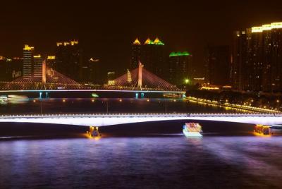 Crucero por el río Pearl en Guangzhou con transporte privado