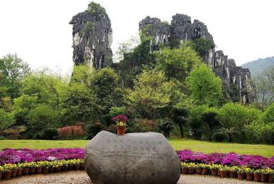 Excursión privada de 2 días: puntos destacados de la ciudad de Gu