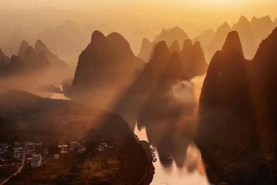 Excursión autoguiada de medio día a la colina de Yangshuo Xianggo