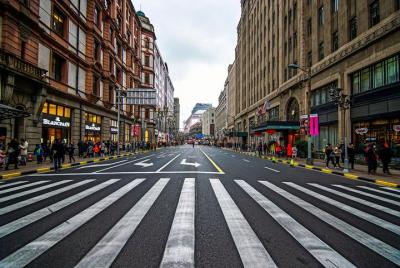 Shanghai Morning Half Day Tour con Yu Garden, Bund, Nanjing Road 