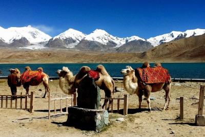 Excursión privada de 2 días a Tashkurgan desde Kashgar con alojam Excursión privada de 2 días a Tashkurgan desde Kashgar con alojam
