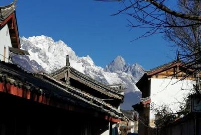 Excursión privada de 2 días a Tiger Leaping Gorge, Shaxi y Shibao Excursión privada de 2 días a Tiger Leaping Gorge, Shaxi y Shibao