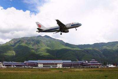Traslado privado de salida del aeropuerto internacional Lijiang S Traslado privado de salida del aeropuerto internacional Lijiang S