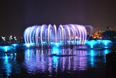 Nanchang Autumn Water Square Show musical de noche con cena local